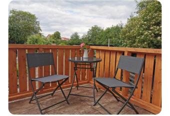 Apfelbl  te has Balcony rooms