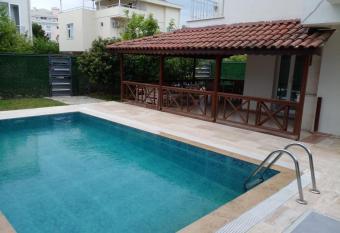 Villa Begonville Kadriye With Private Pool and The Land Of Legends View has rooms with a private hot tub