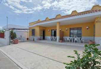 Villa Monsellato 1 a soli 120 mt dalla spiaggia Padula Fede di Punta Prosciutto has Smoking/Balcony rooms