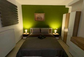 Ifigeleni studios has Balcony rooms