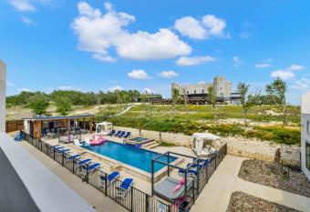 8-Elvis-2nd Floor-Pool View has Balcony rooms