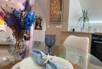 Casa de la Playa has Balcony rooms