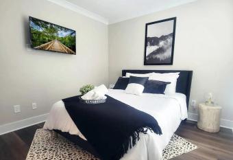 EasyEntry Escapes has Balcony rooms