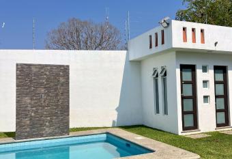 CASA MYAA para noche, d  a, fin de semana, semana y mes has Balcony rooms