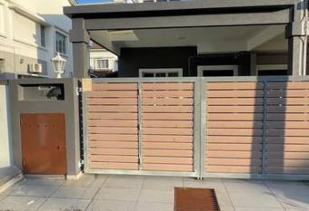 Family Homestay 300mbps Internet has Balcony rooms