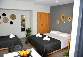 Cinque Stelle Apartments has Balcony rooms