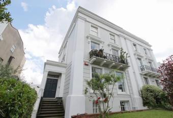 Private Office Room in Clifton with Free Parking has Balcony rooms