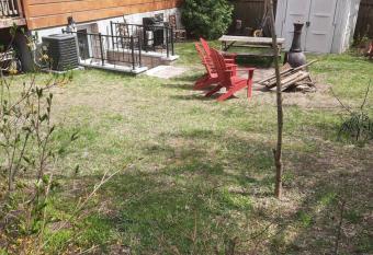 Cottage by the beach has Balcony rooms