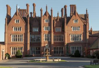 Dunston Hall Hotel, Spa & Golf Resort has Balcony rooms