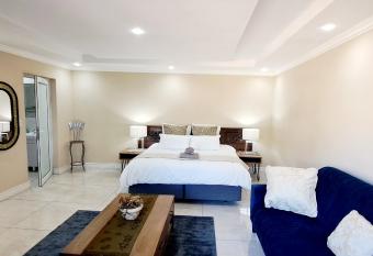 Waterfall City Guest Lodge has Balcony rooms