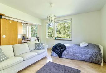 Nice 48 m2 apartment with 3 beds, wifi and tv has Balcony rooms