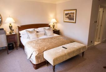 Macdonald Compleat Angler has Balcony rooms