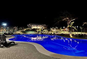 Relaxing Beach House 3BR Private Pool WiFi AC has Balcony rooms