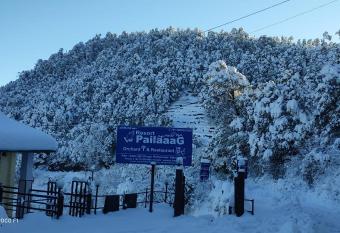 Resort Pailaaag Orchard & Restaurant has Balcony rooms