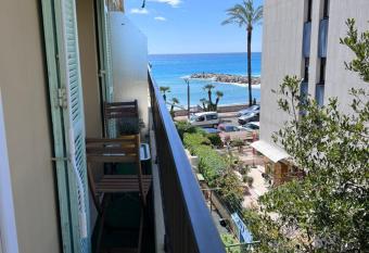 L Alcyon - Le 23 has Balcony rooms