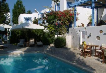 Panorama Paros has Balcony rooms