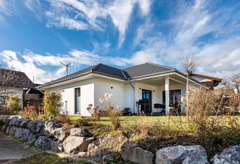 Ferienhaus Lencer has Balcony rooms