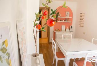 Alojamiento YASA has Balcony rooms