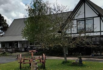 Fewo Eifel Hellenthal allows 18 year olds to book a room