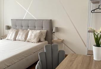 Villa Diana has rooms with a private hot tub