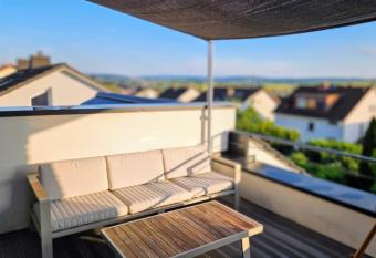 Taunusblick has Balcony rooms