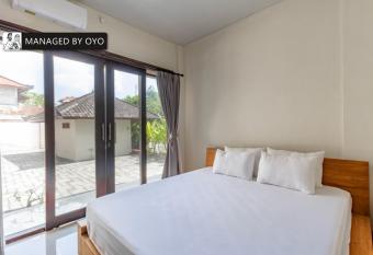 Super OYO Capital O 93984 The Kumpi allows 18 year olds to book a room