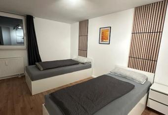 4Betten mit K  cheWaschmaschine allows 18 year olds to book a room