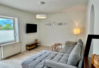 Grosse Comfort-Ferienwohnung Bonni has Balcony rooms