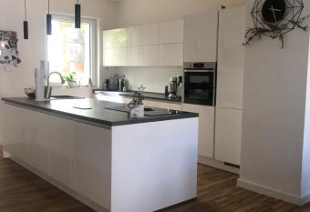 Einfamilienhaus mit Garten has Balcony rooms