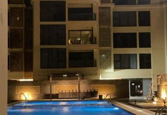 Emaar,pacific holiday homes has rooms with a private hot tub