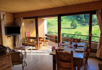 La Clusaz Theleme 190mpiste has Balcony rooms