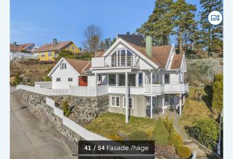 Feriebolig p   S  rlandet has Balcony rooms