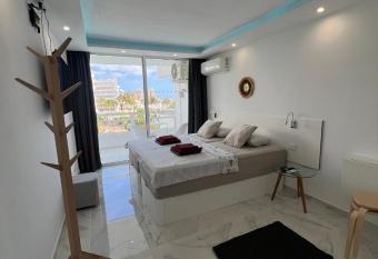 Tenerife Sea View Sun Beach Apartment 222 allows 18 year olds to book a room