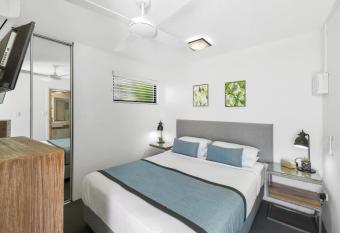 1BR with Private Balcony at Beach Club Resort has Balcony rooms