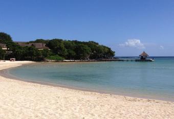 Bord de mer lakaze kreole has Balcony rooms