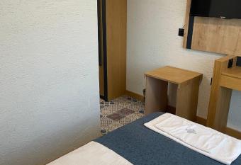 Grand Rimedya Burhaniye allows 18 year olds to book a room