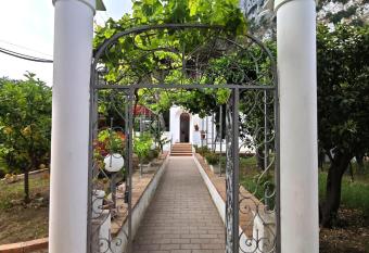 Casa Ferraro has Balcony rooms