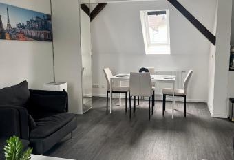 RK-Lounge,2- Zimmer Wohnung - modern und stylisch allows 18 year olds to book a room