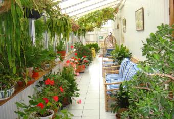 Diamond House allows 18 year olds to book a room