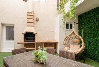 Casa Ilusion has Balcony rooms