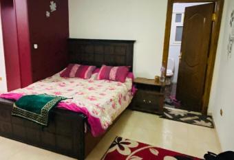                                    has rooms with a private hot tub