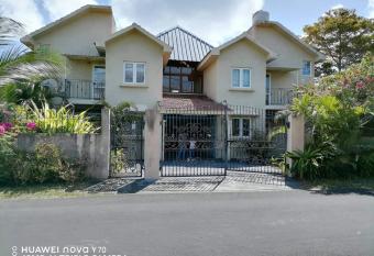 Twin Palms Villa has Balcony rooms