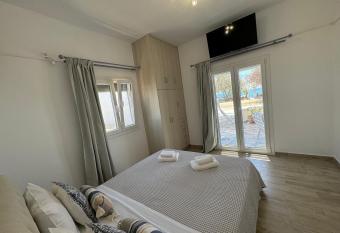 House on the beach Agia Anna Naxos has Balcony rooms