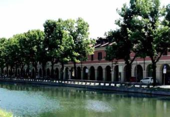 Appartamento sul naviglio pavese allows 18 year olds to book a room