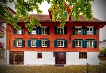 Crimson Cottage allows 18 year olds to book a room