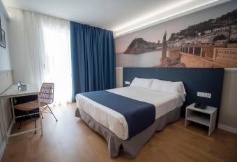 Hotel Don Juan Tossa has Balcony rooms