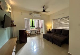 (null) has Balcony rooms