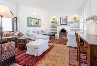 mesana has Balcony rooms