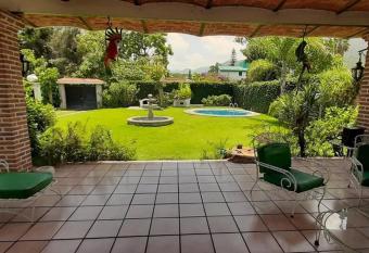 hermosa casa en ajijic con alberca CLIMATIZADA has Balcony rooms