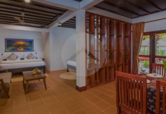 Villa Sake allows 18 year olds to book a room